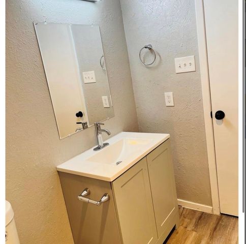 7107 Holly Hill Drive 12, Dallas, TX 75231