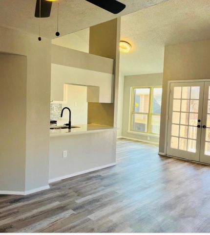 7107 Holly Hill Drive 12, Dallas, TX 75231