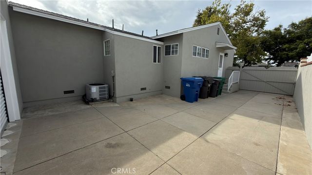 5535 E Mezzanine Way E, Long Beach, CA 90808
