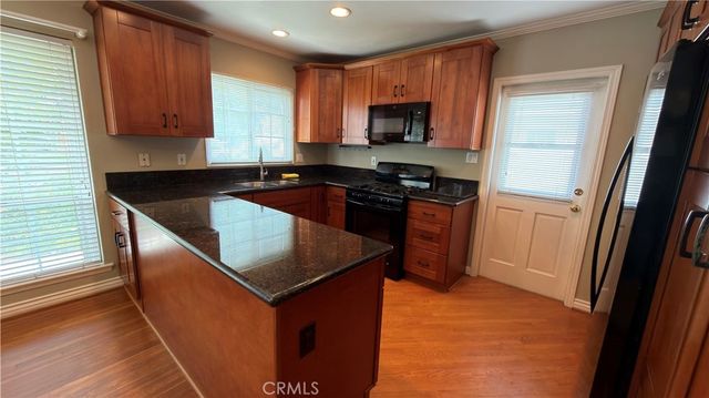 5535 E Mezzanine Way E, Long Beach, CA 90808