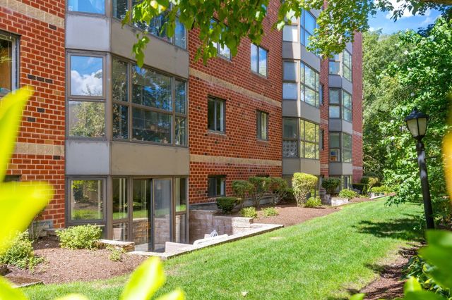 975 Massachusetts Avenue 108, Arlington, MA 02476