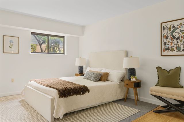 975 Massachusetts Avenue 108, Arlington, MA 02476