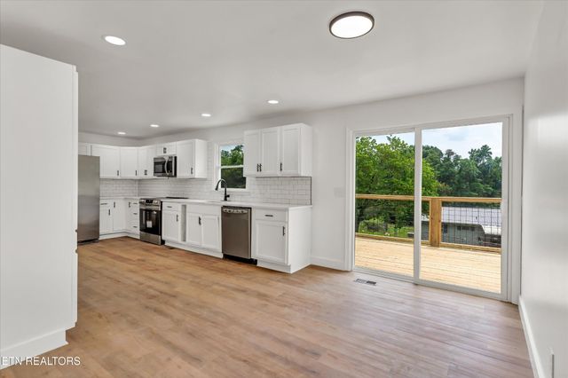 106 Nancy Drive, Clinton, TN 37716