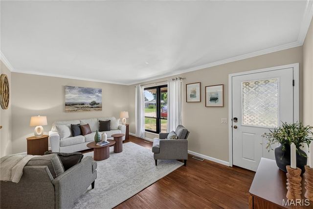 1455 Ranchwood Drive, Florissant, MO 63031