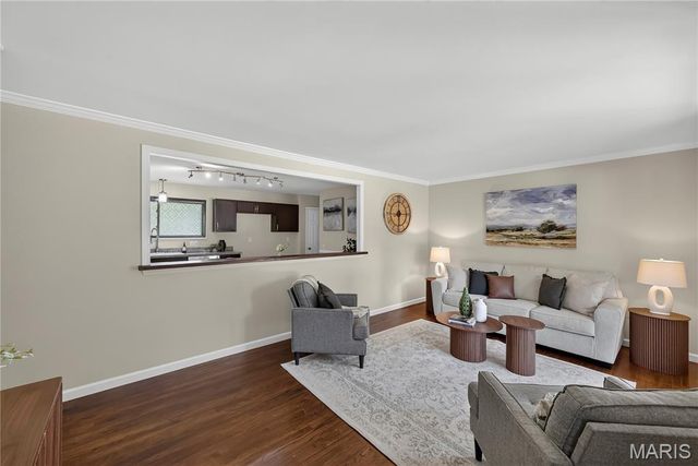 1455 Ranchwood Drive, Florissant, MO 63031