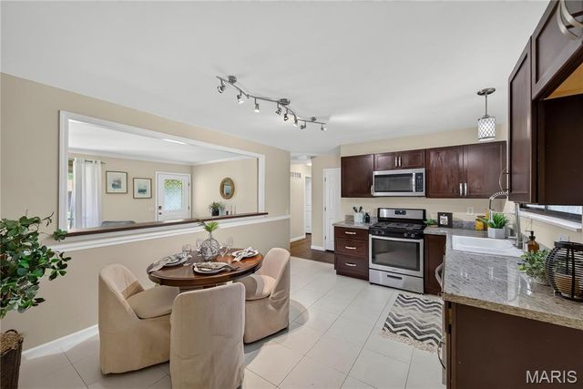 1455 Ranchwood Drive, Florissant, MO 63031