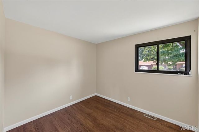 1455 Ranchwood Drive, Florissant, MO 63031