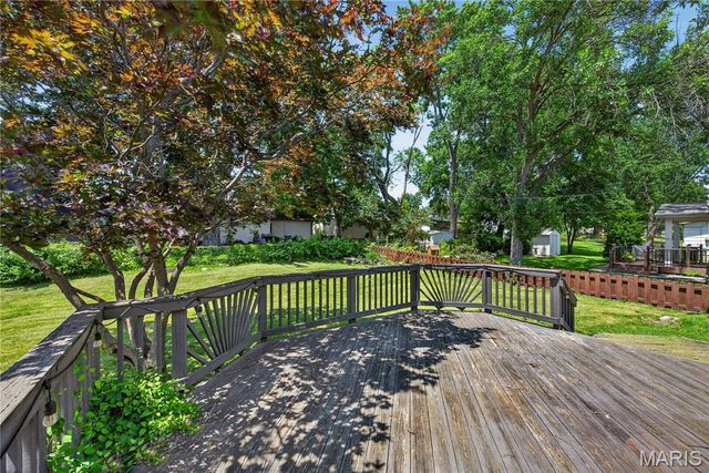 1455 Ranchwood Drive, Florissant, MO 63031