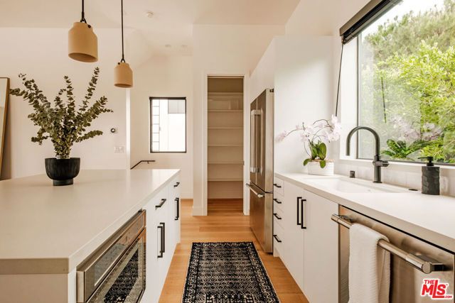 760 N Arthur Road, Los Angeles, CA 90029