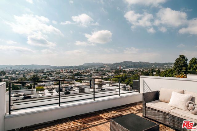 760 N Arthur Road, Los Angeles, CA 90029