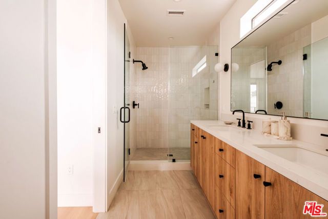 760 N Arthur Road, Los Angeles, CA 90029