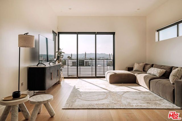 760 N Arthur Road, Los Angeles, CA 90029