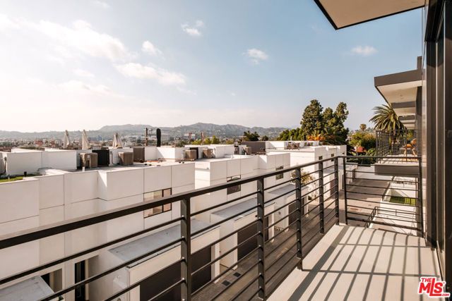 760 N Arthur Road, Los Angeles, CA 90029