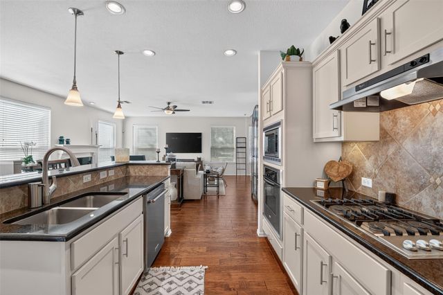 15512 Staked Plains LOOP, Austin, TX 78717