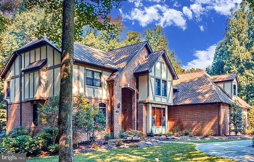 5722 COURTNEY DR, Lothian, MD 20711