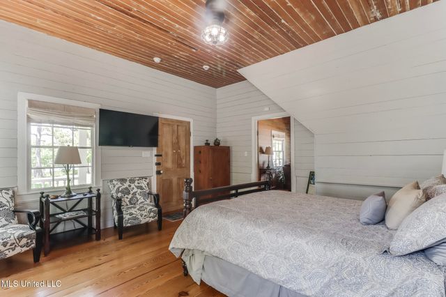 13160 Old Woolmarket Road, Biloxi, MS 39532