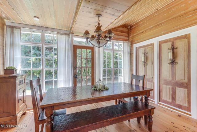 13160 Old Woolmarket Road, Biloxi, MS 39532