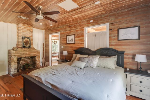 13160 Old Woolmarket Road, Biloxi, MS 39532