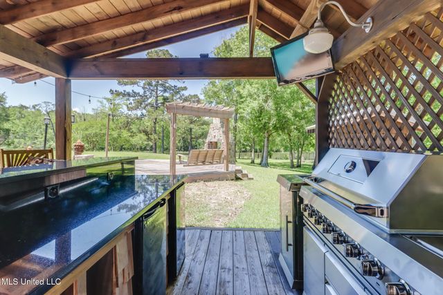 13160 Old Woolmarket Road, Biloxi, MS 39532