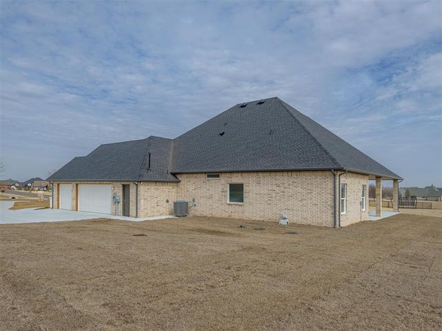 2030 NW 34th Street, Newcastle, OK 73065