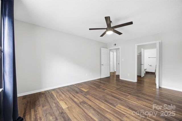 4739 Hedgemore Drive O, Charlotte, NC 28209