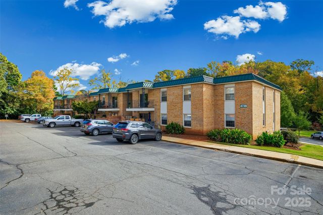 4739 Hedgemore Drive O, Charlotte, NC 28209