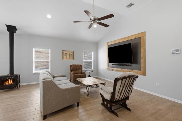 2413 Bridges Ranch RD, Georgetown, TX 78628