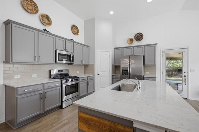 2413 Bridges Ranch RD, Georgetown, TX 78628
