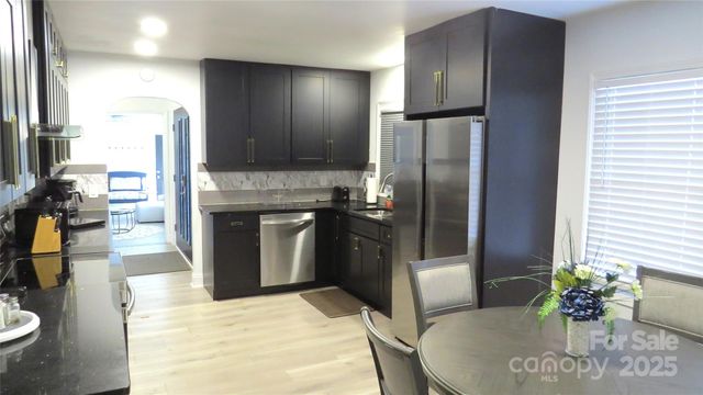 2104 Hillcrest Avenue, Albemarle, NC 28001