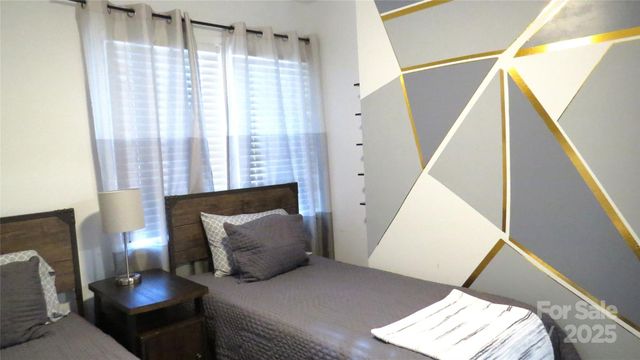 2104 Hillcrest Avenue, Albemarle, NC 28001