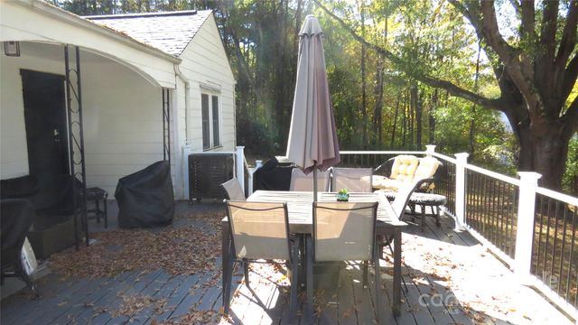 2104 Hillcrest Avenue, Albemarle, NC 28001