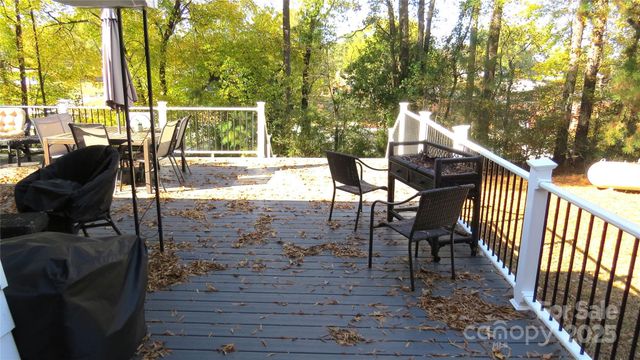 2104 Hillcrest Avenue, Albemarle, NC 28001