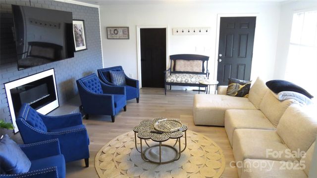 2104 Hillcrest Avenue, Albemarle, NC 28001