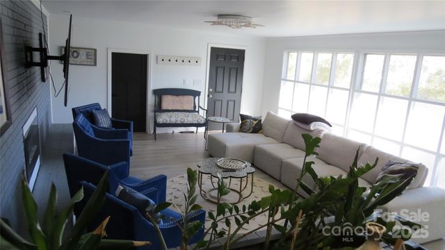 2104 Hillcrest Avenue, Albemarle, NC 28001