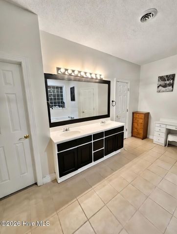 251 Whites Crossing Lane, Whiteville, NC 28472