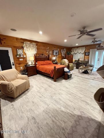 251 Whites Crossing Lane, Whiteville, NC 28472