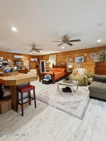 251 Whites Crossing Lane, Whiteville, NC 28472