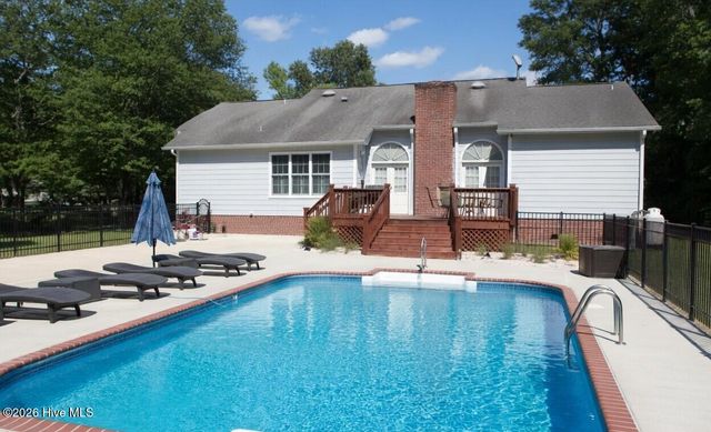 251 Whites Crossing Lane, Whiteville, NC 28472