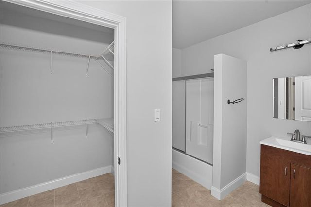 2308 Braunsroth Lane, Hampton, GA 30228