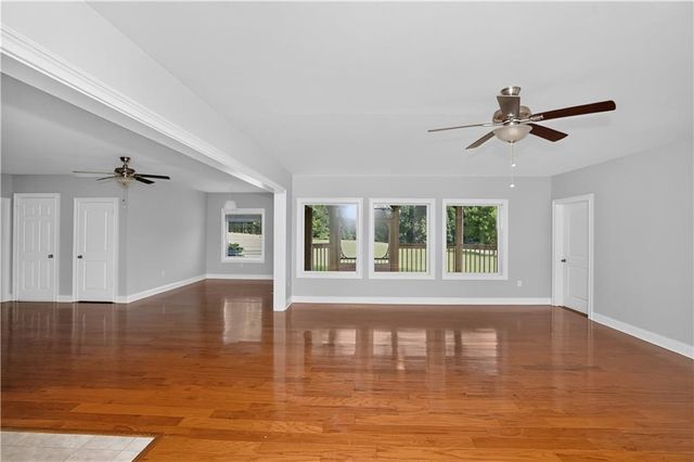 2308 Braunsroth Lane, Hampton, GA 30228