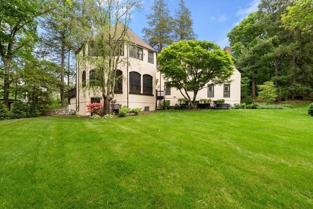 85 Gate House Road, Newton, MA 02467