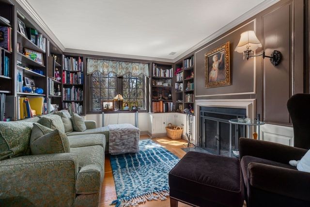 85 Gate House Road, Newton, MA 02467