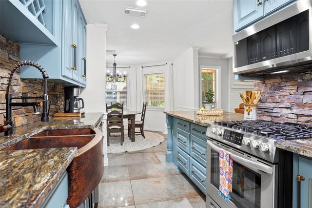 3837 Summer Lane, Huntsville, TX 77340
