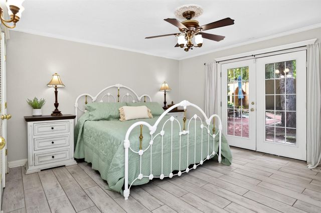 3837 Summer Lane, Huntsville, TX 77340