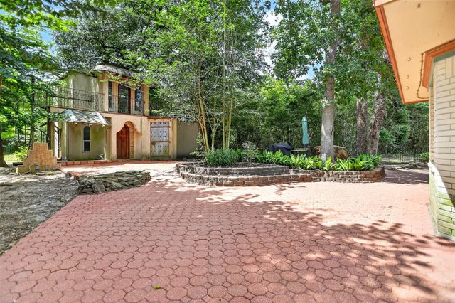 3837 Summer Lane, Huntsville, TX 77340