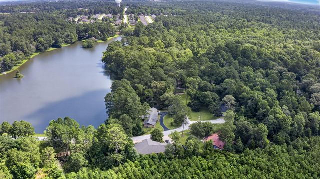 3837 Summer Lane, Huntsville, TX 77340