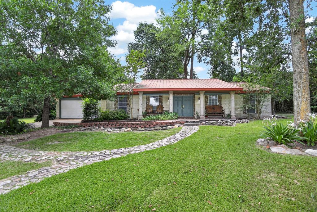 3837 Summer Lane, Huntsville, TX 77340
