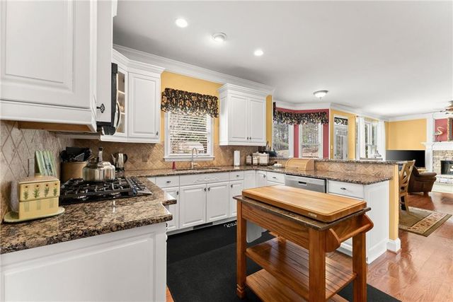 115 Riverview Drive, Dawsonville, GA 30534