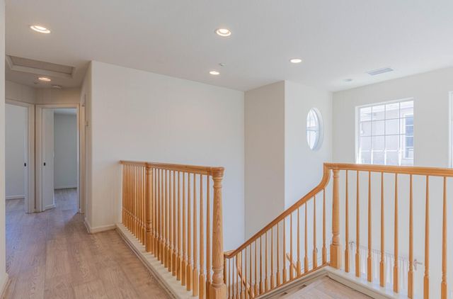 980 Longfellow Drive, Salinas, CA 93906