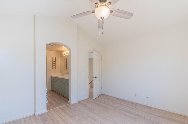 980 Longfellow Drive, Salinas, CA 93906